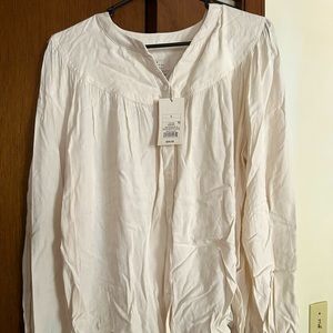 ⭐️NWT⭐️ A New Day cream long sleeve top.
